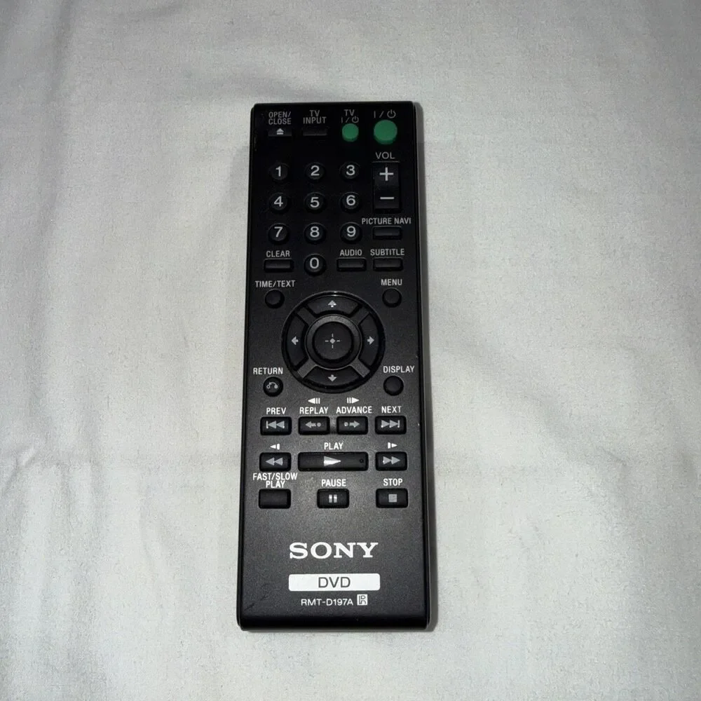 Sony DVP-SR210P CD/DVD Player with Remote TESTED & WORKS! Includes 6ft RCA Cable